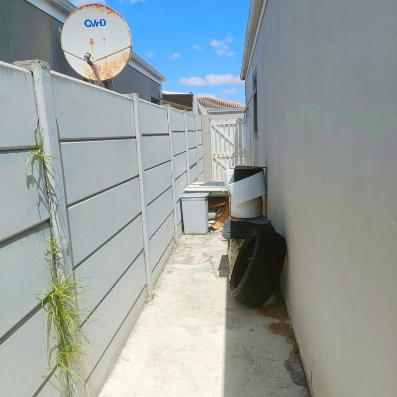 3 Bedroom Property for Sale in Strandfontein Western Cape